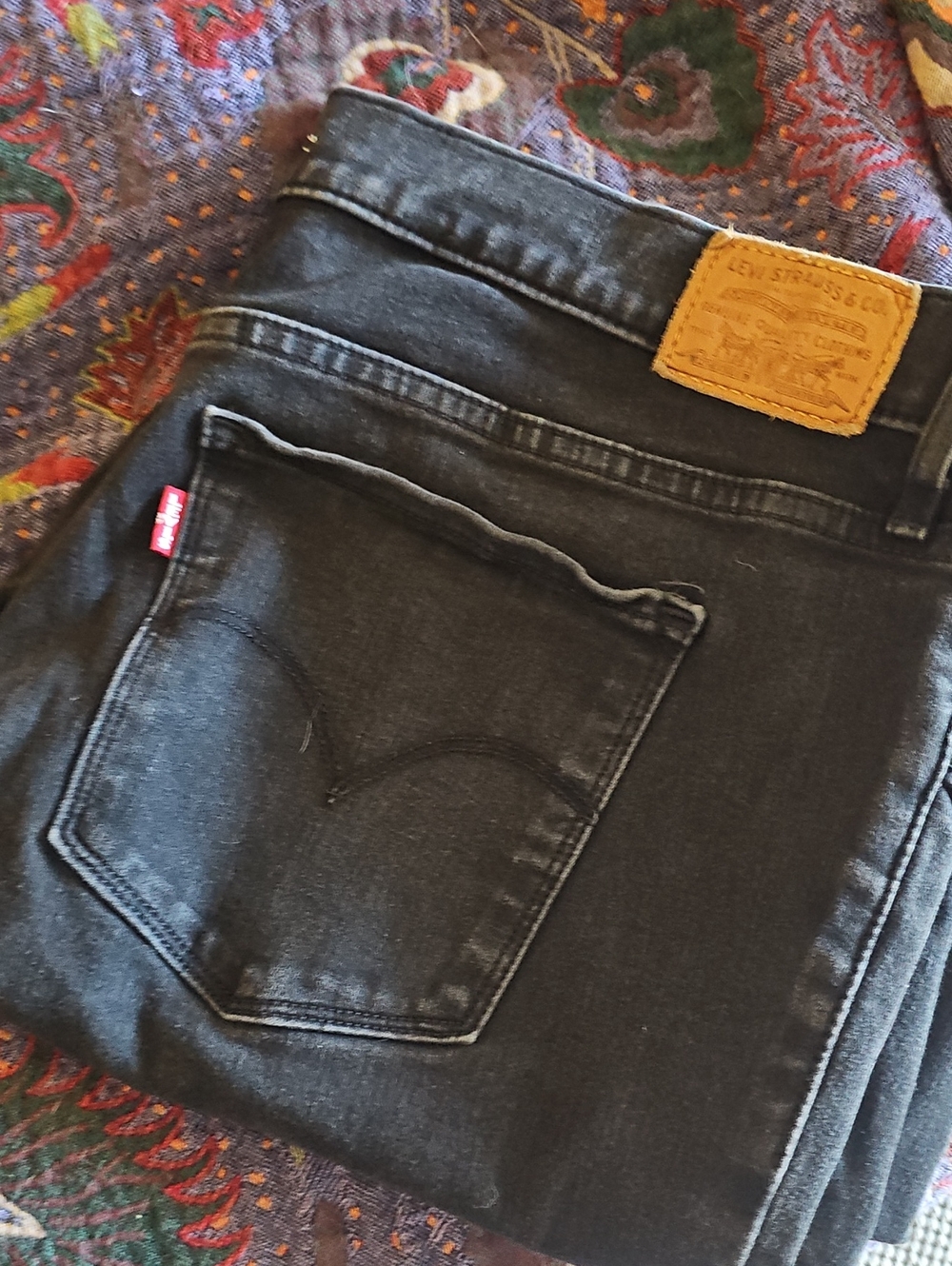 Levi's Slim Black Men's Jeans with Signature Patch